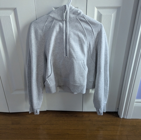 Lululemon scuba sweater - Picture 1 of 4
